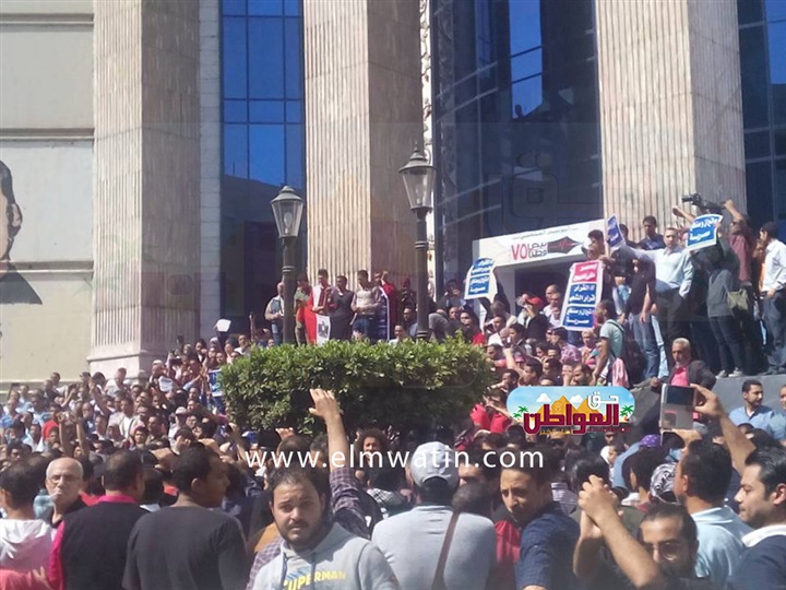عاجل بالصور .. تجمهر أمام نقابة الصحفيين