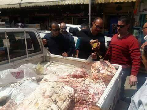 ضبط كمية من لهم الحمير داخل مطعم بباب الشعرية
