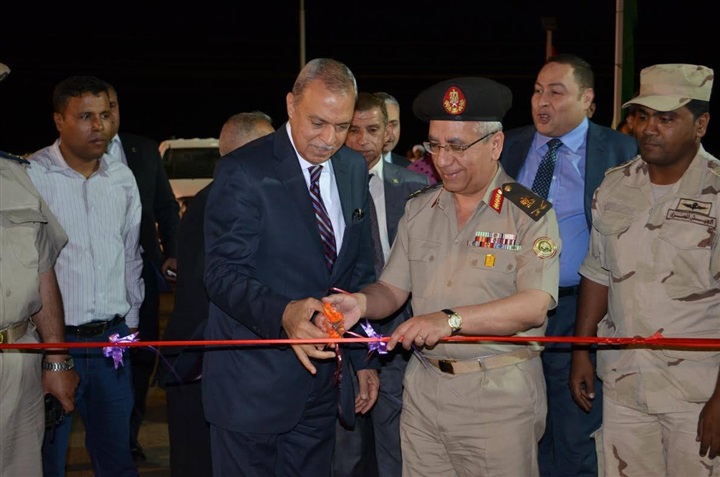 محافظ قنا ومدير الشركة الوطنية يفتتحان 4 محطات وقود وطنية