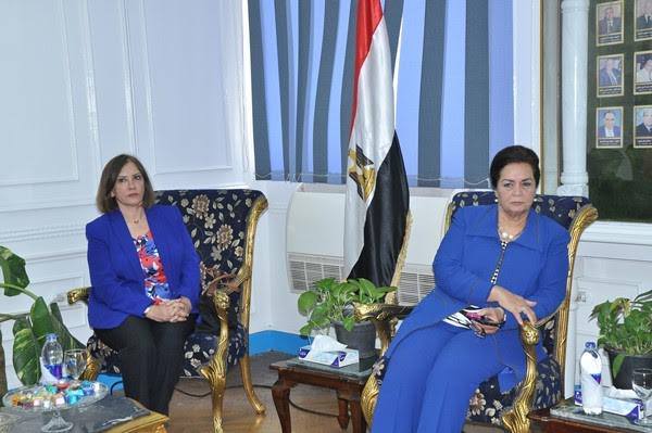 بالصور.. القنصل الأمريكى ومحافظ البحيرة يبحثان سبل التعاون