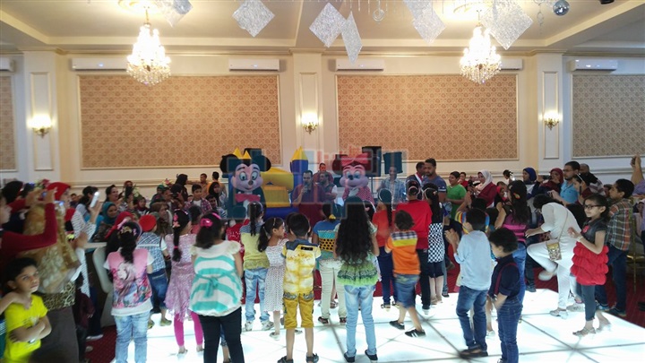 بالصور.. شباب كفر الدوار بالبحيرة يكرمون أوائل الشهادة الإعدادية