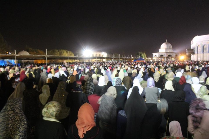 بالفيديو والصور.. 400 ألف مصلي يحيون ليلة القدر في المسجد الأقصى
