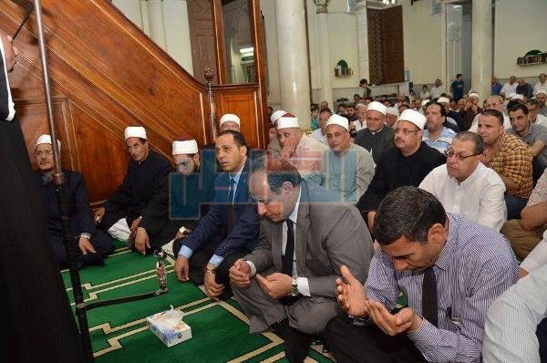 بالصور.. محافظ البحيرة يشهد الإحتفال بـ " ليلة القدر " 