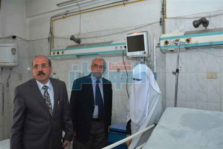 بالصور.. إنقاذ مرضى صعيد مصر تهدى أجهزة لمستشفى صحة المرأة 