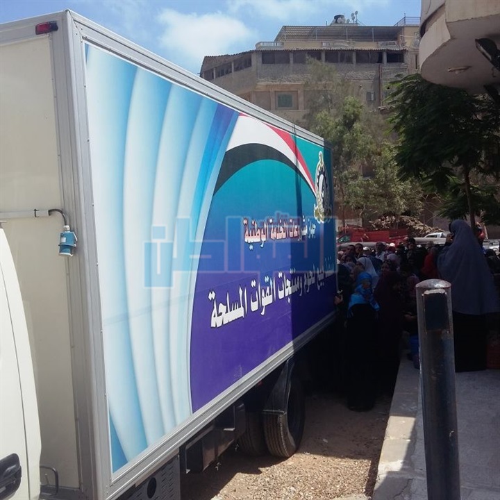 بالصور.. زحام على منافذ القوات المسلحة فى كفر الشيخ