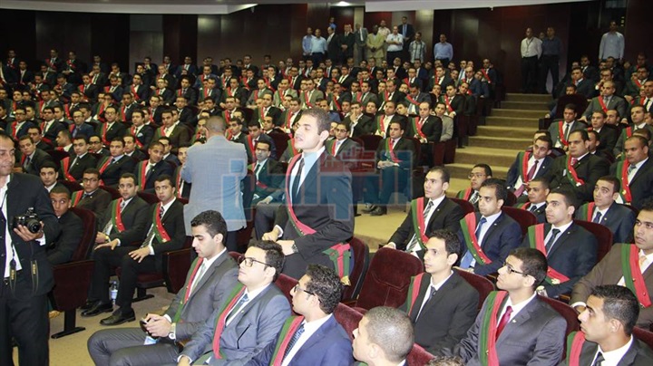 بالصور.. معاونوا النيابة العامة دفعة 2013 يؤدون اليمين أمام وزير العدل .