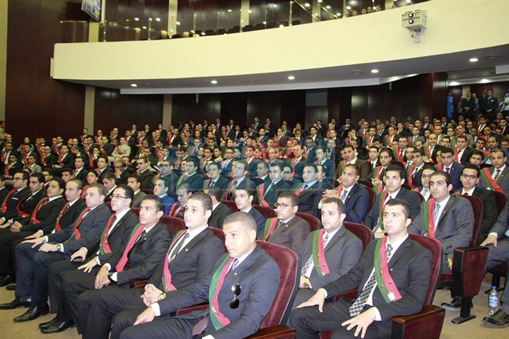 بالصور.. معاونوا النيابة العامة دفعة 2013 يؤدون اليمين أمام وزير العدل .