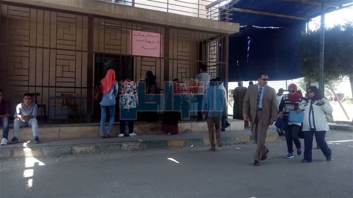 بالصور.. طلاب الثانوية العامة موظفو التنسيق لا يقدمون أي معلومة
