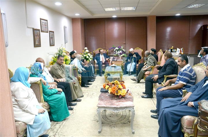 بالصور.. محافظ بني سويف يبحث مع بيت العائلة دعم الوحدة الوطنية
