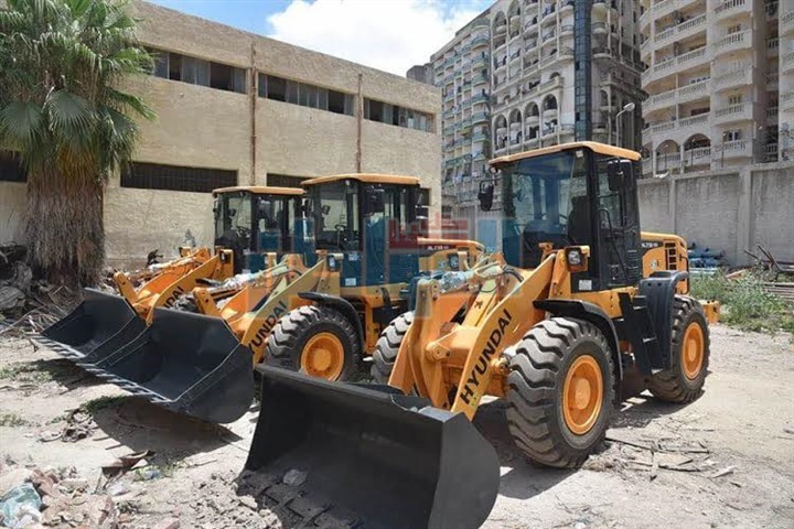 بالصور.. محافظة الإسكندرية تستلم الدفعة الثانية من معدات النظافة‎