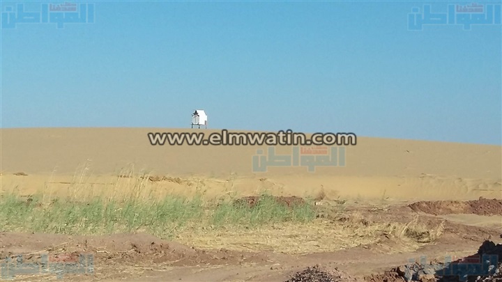 بالفيديو والصور.. "صيد الصقور" سبوبة شباب الخارجة للقضاء على البطالة.. شئون البيئة بالمحافظات تجرم النشاط.. الصيادون يضربون بالدستور عرض الحائط.. ومسئول:"سيتم محاسبة من يتم ضبطه بالقانون"