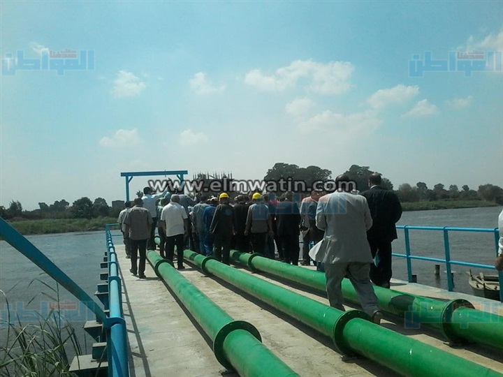 وزير الإسكان ومحافظ القليوبية يفتتحان عدد من محطات الصرف الصحى 