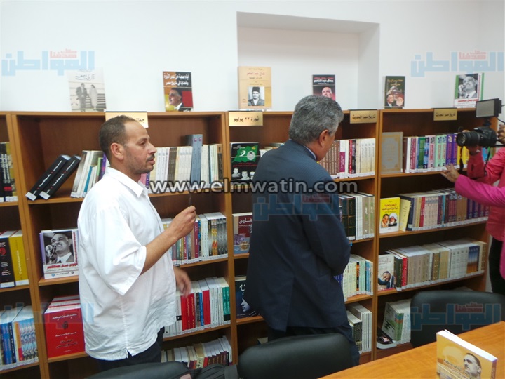 بالصور.. نجل "عبد الناصر" يزور منزل والده بعد افتتاحه بالإسكندرية