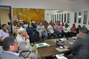 بالصور.. رئيس المركزي للتعمير يتابع مشروعات الطرق بالوادي الجديد 