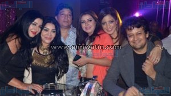 بالصور..إيناس النجار شبه عارية بفندق "سميراميس" 