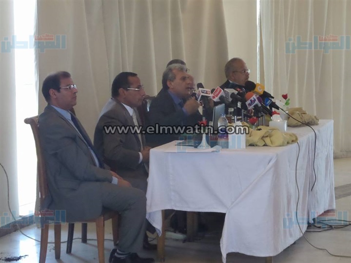 بالفيديو والصور.. جامعة القاهرة تعقد مؤتمرًا صحفيًا بشأن صيانة القبة.. جابر نصار: "نتعامل معها كالأثر الوحيد في مصر ونحافظ عليها مثل بيوتنا".. وأنظمة التكييف القديمة وراء انفجارات الكليات