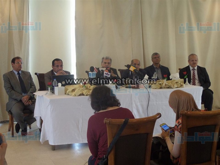 بالفيديو والصور.. جامعة القاهرة تعقد مؤتمرًا صحفيًا بشأن صيانة القبة.. جابر نصار: "نتعامل معها كالأثر الوحيد في مصر ونحافظ عليها مثل بيوتنا".. وأنظمة التكييف القديمة وراء انفجارات الكليات