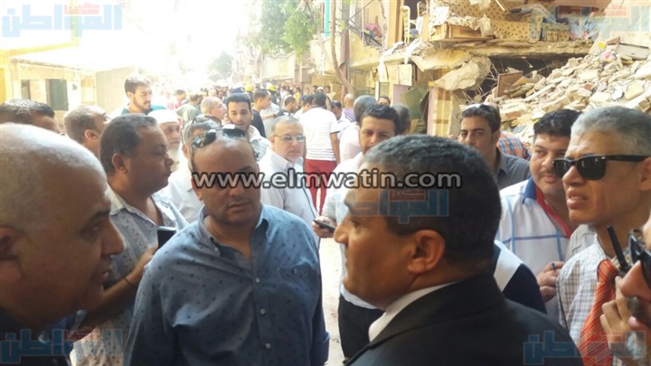 مدير أمن القاهرة يتفقد منطقة انهيار عقار الزاوية الحمراء