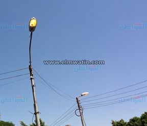 بالفيديو.. «كفيف» يرصد أعمدة الإنارة مضاءة نهارا فى سوهاج