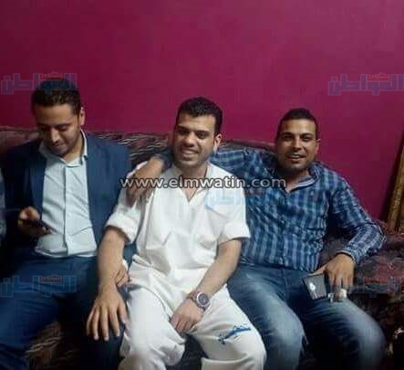 بالصور.. أصدقاء «محمود السقا» يستقبلونه بحفاوة