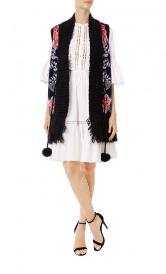 بالصور.. أزياء المحجبات من Temperley London