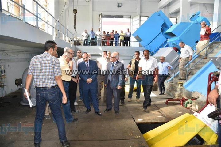 بالصور.. محافظ الإسكندرية ووزير الري يتفقدان محطات الصرف الزراعي