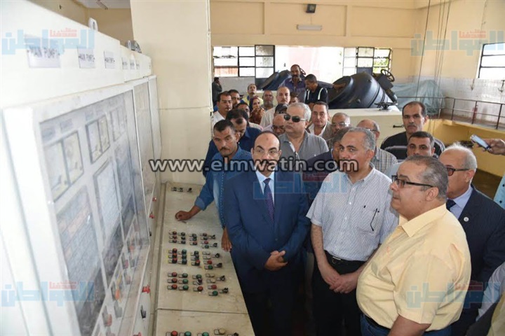 بالصور.. محافظ الإسكندرية ووزير الري يتفقدان محطات الصرف الزراعي