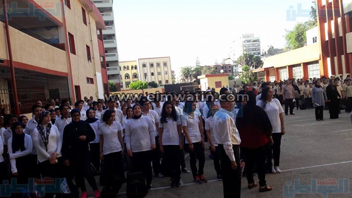 نقل وكيلة مدرسة بورسعيد التجريبية لعدم تواجدها بالعمل