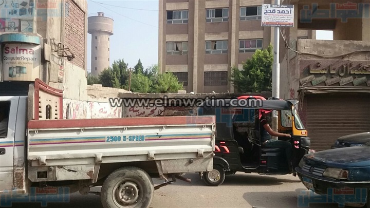 بالصور.. الوحدة المحلية بأبو زعبل تحول مجمع المدارس لمقلب قمامة