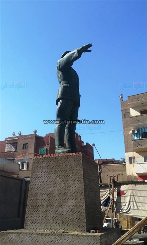 بالصور.. تمثال السادات يزين أكبر ميادين منوف