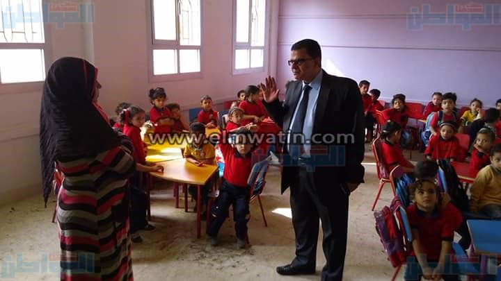 بالصور.. وكيل التعليم ببني سويف يتفقد عدد من المدارس