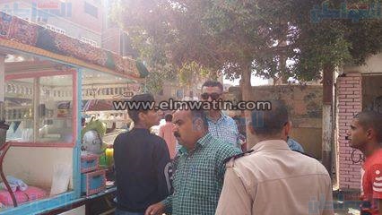 بالصور.. حملة لإزالة الإشغالات والباعة الجائلين أمام مدارس أبوحماد