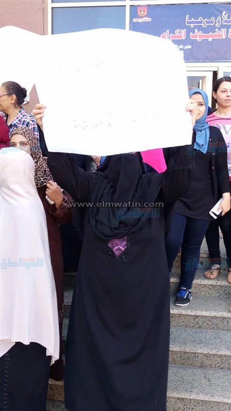بالصور.. وقفة احتجاجية للعاملين بـ"ثقافة بورسعيد"