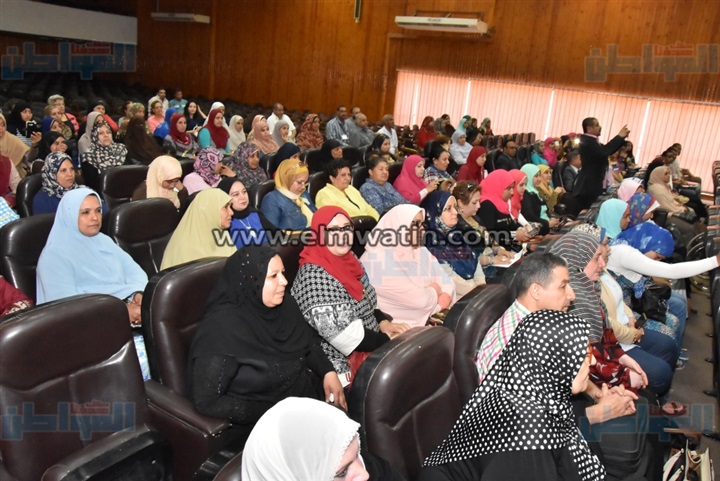 بالصور.. "اثبتي قوتك" ندوة لمشاركة المرأة في المجالس المحلية بأسيوط