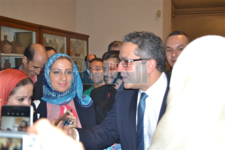 بالفيديو.. افتتاح معرض المضبوطات الأثرية الأول