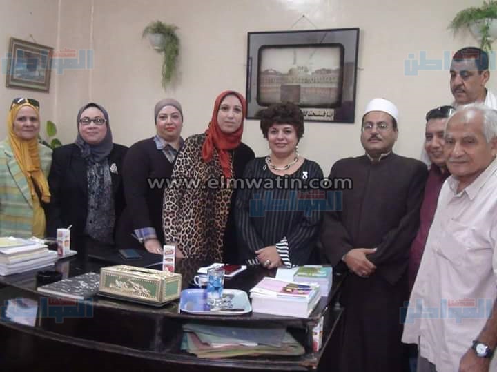 بالصور.. "القومي للمرأة" يناقش مشاكل السيدات بحي الديري ببني سويف 