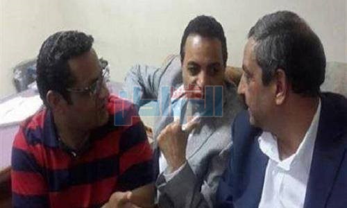 بالصور.. حبس نقيب الصحفيين سنتين وكفالة 10 آلاف جنيه بتهمة إيواء مطلوبين أمنيا