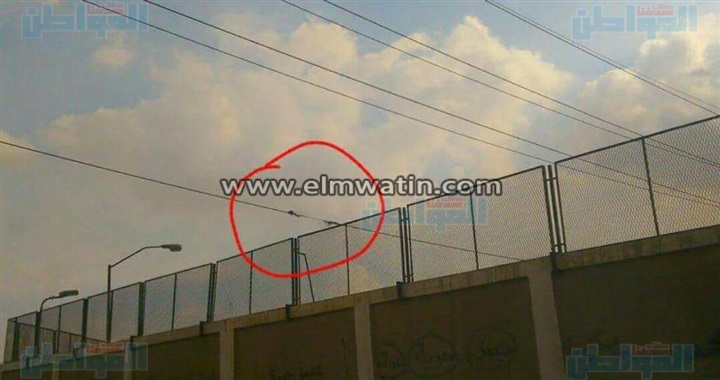 بالصور.. كارثة كهربائية تهدد منطقة 6 أكتوبر