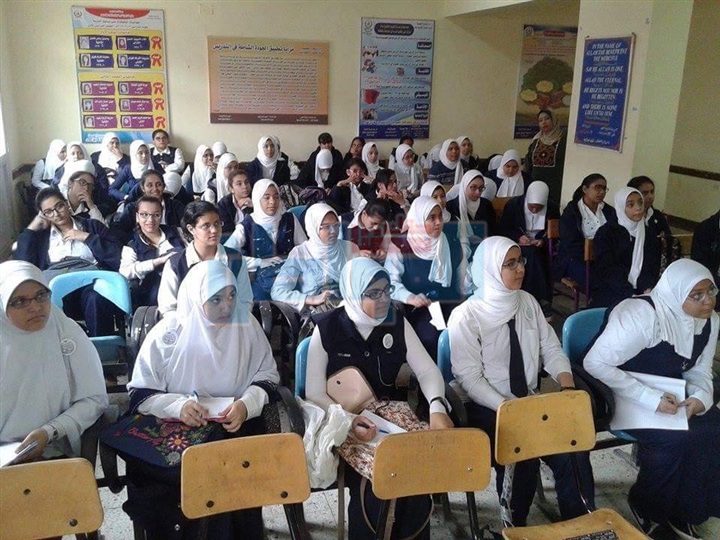 "ثقافة الطفل" بسوهاج يناقش خطورة مواقع التواصل على نفسية الأبناء