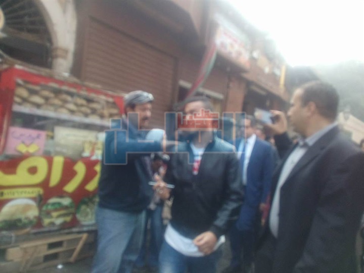 بالصور.. أهم المناطق التي تفقدها وزير الآثار بشارع المعز