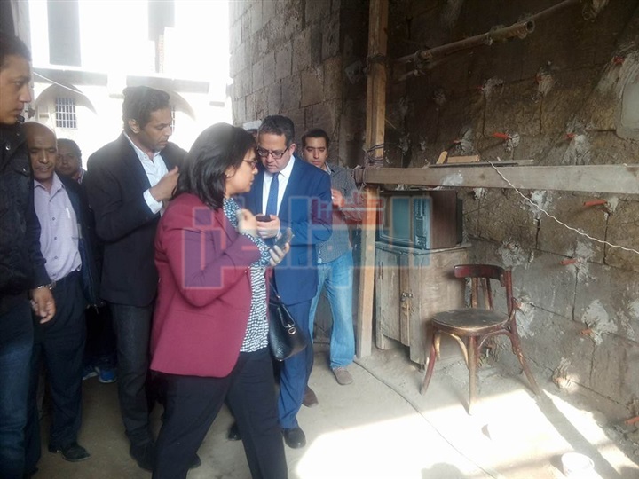 بالصور.. أهم المناطق التي تفقدها وزير الآثار بشارع المعز