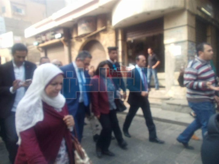 بالصور.. أهم المناطق التي تفقدها وزير الآثار بشارع المعز