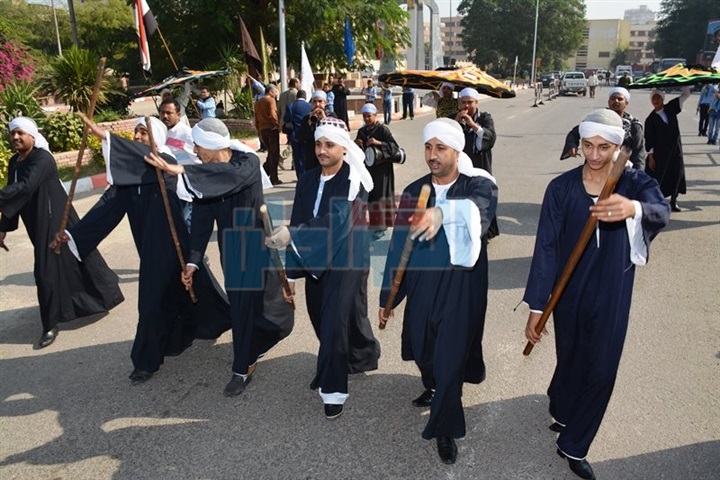 بالصور.. سوهاج تستقبل سفير دولة ألمانيا بفرقة فنون شعبية