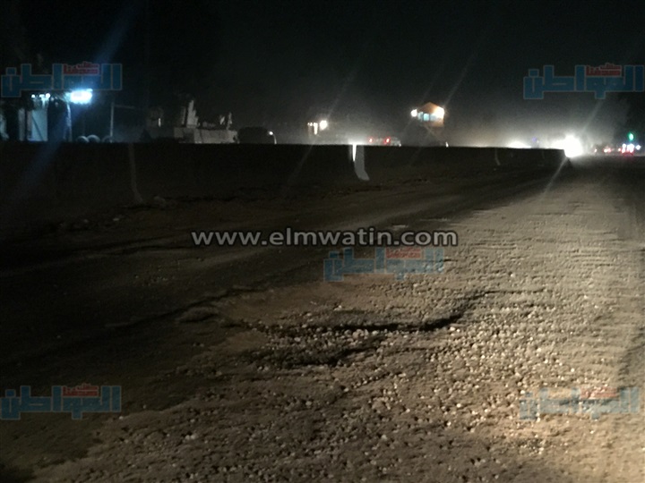 بالفيديو والصور.. هبوط أرضي بـ"طريق الموت"في الزقازيق 