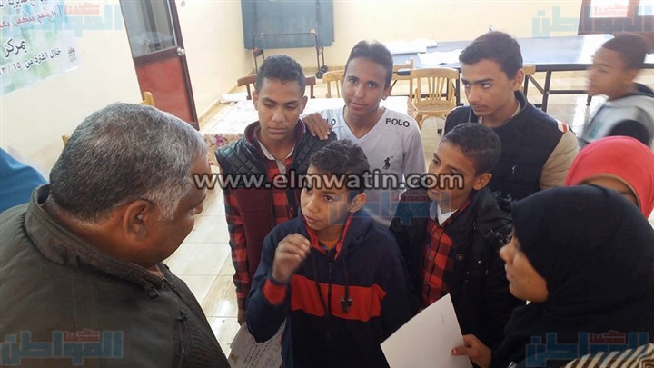 بالصور.. رئيس مركز بلاط يشهد ختام فعاليات برنامج "بنكمل بعض"