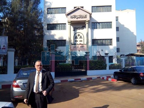بالصور.."عبد الحفيظ" يتابع حملة القضاء على الديدان المعوية بمدارس الشرقية