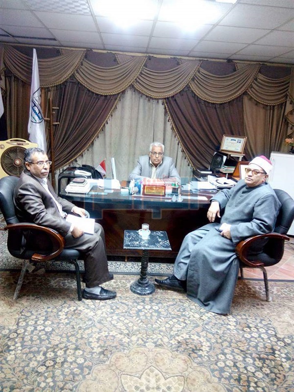 بالصور.. رئيس مجلس مدينة ناصر يلتقي وكيل المنطقة الأزهرية ببني سويف