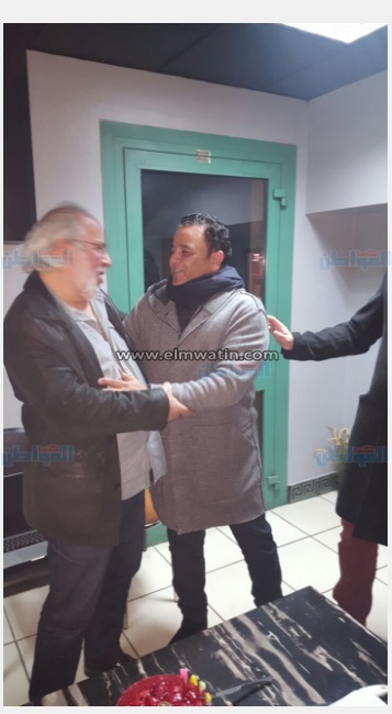 بالصور.. محمد فؤاد يحتفل بـ"عيد ميلاده" بحضور أصدقائه