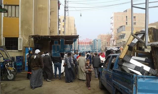 بالصور.. إزالة الإشغالات بشوارع ببا جنوبي بني سويف