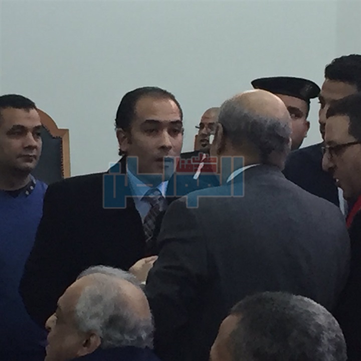 اشتباكات بين محامي وأفراد الأمن بساحة مجلس الدولة اعتراضا على دخوله